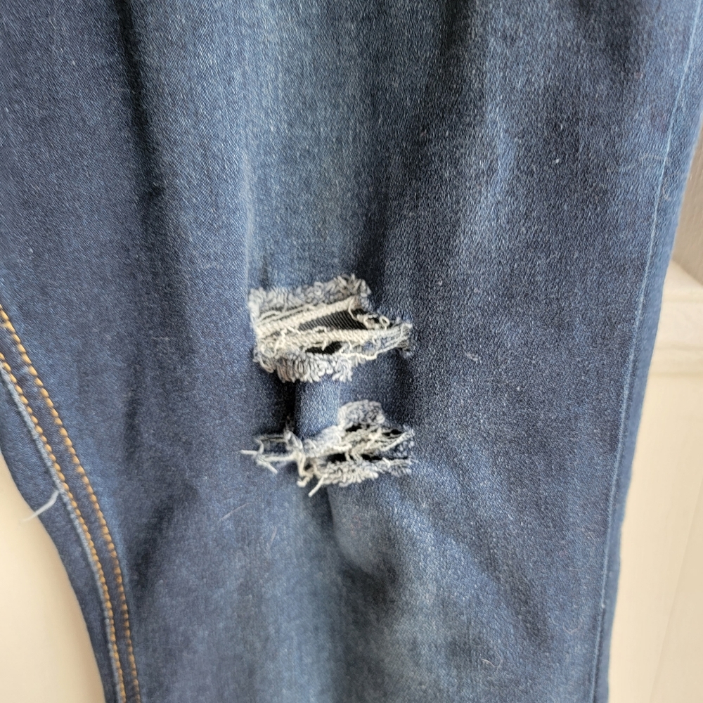 Ripped Flare Jeans - Picture 7 of 9